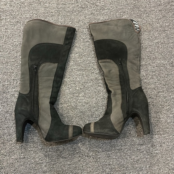 Women’s US size 9, EU size 40 Fly brand winter boots. - Picture 2 of 4